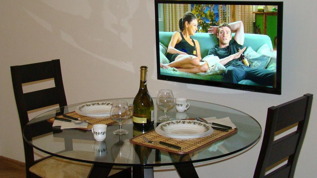 Pleasure Apartment Near Center Of Odessa Zewnętrze zdjęcie