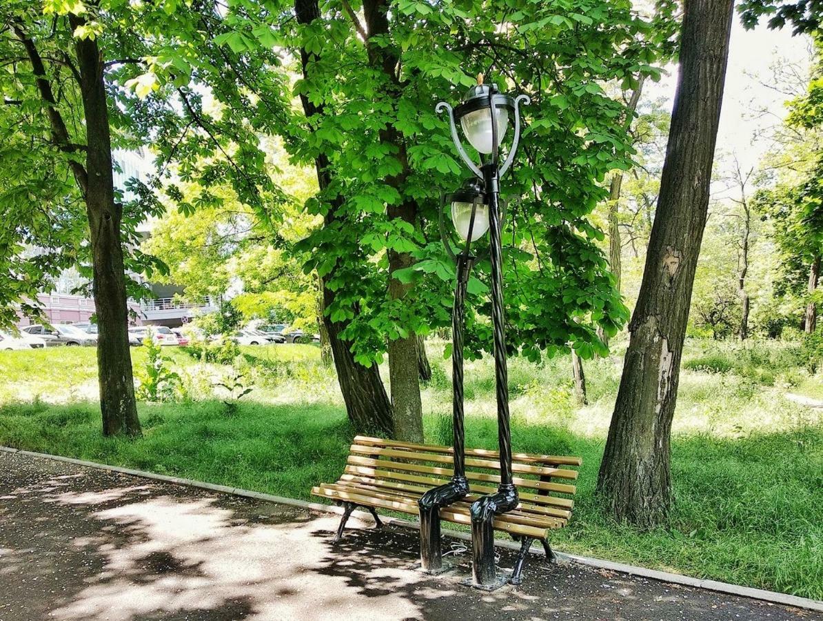 Pleasure Apartment Near Center Of Odessa Zewnętrze zdjęcie